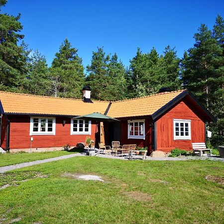 Enköping Smedjan Cottage מראה חיצוני תמונה